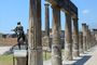 As Ruínas de Pompeia e Panorâmica de Nápoles