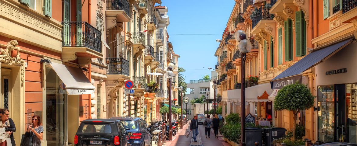 Panorâmica de Nice, Mónaco e Monte Carlo