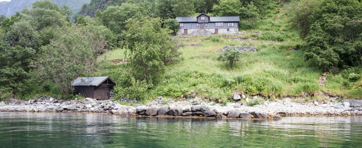 Panoramas Noruegueses Hellesylt a Geiranger