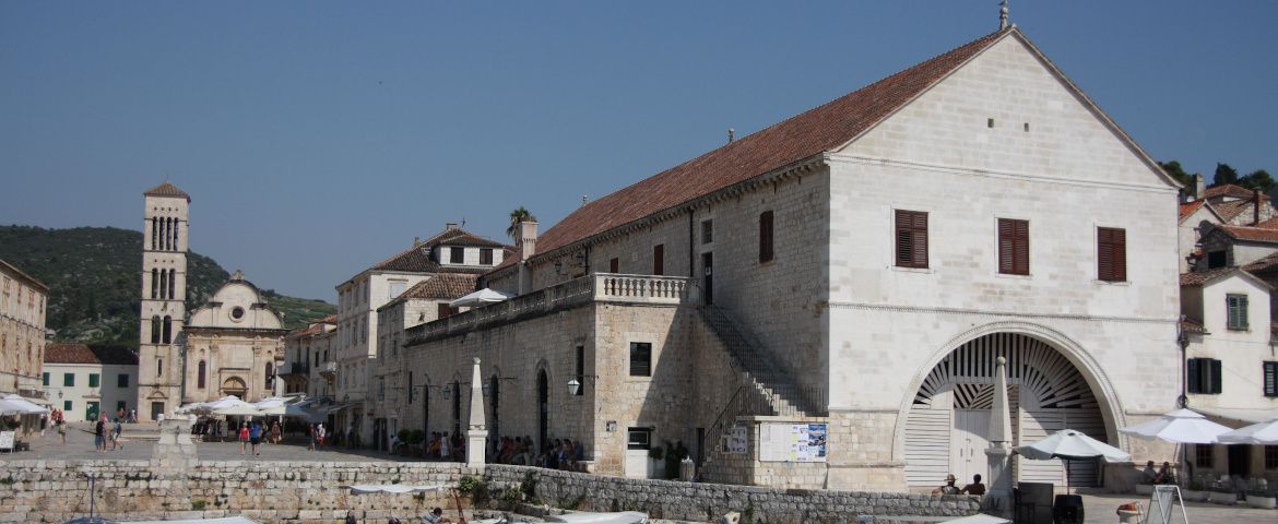 Passeando por Hvar