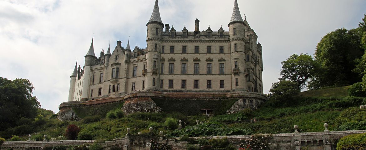 Inverness, Castelos e Mistérios