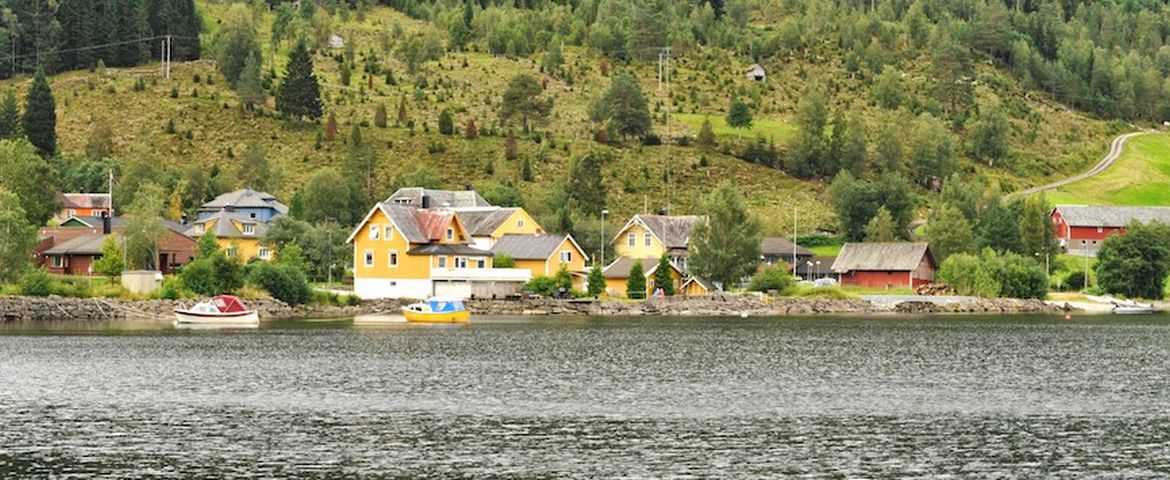 Geiranger a Hellesylt Vía Glaciar Briksdal