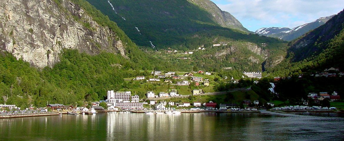 Flydal Gorge, Eagle Bend e vislumbre o Monte Dalsnibba