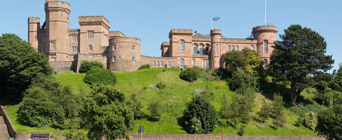 Inverness, Castelos e Mistérios